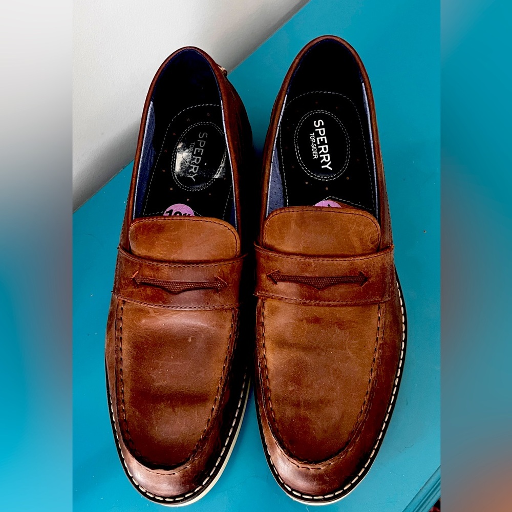 Sperry boat shoes